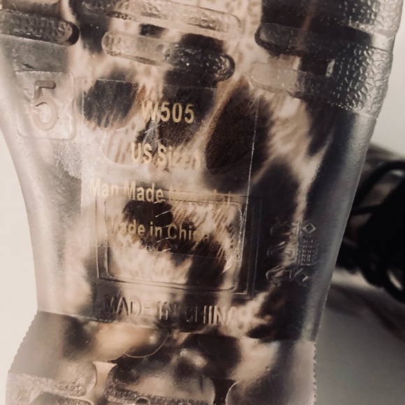 CHEMISTRY Translucent CHEETAH/LEOPARD print Combat Rain Boots - Picture 6 of 7